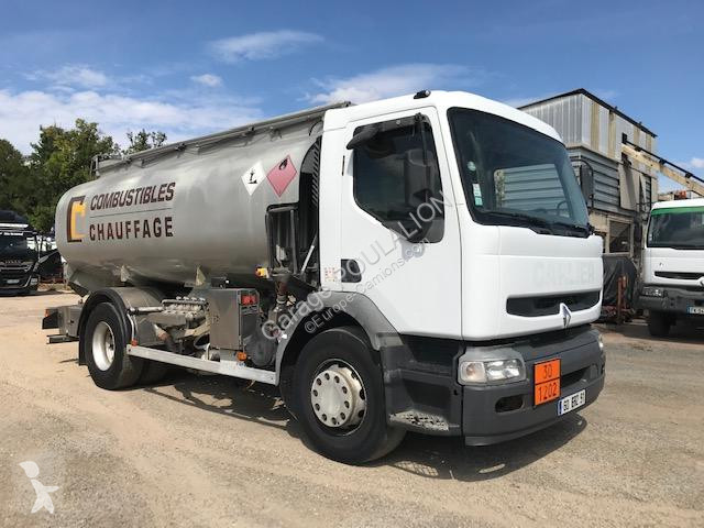 Vrachtwagen Renault citerne MAGYAR...