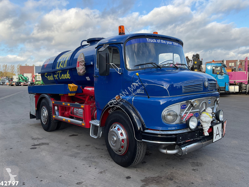 Camion Mercedes Saugaufbau Oldtimer