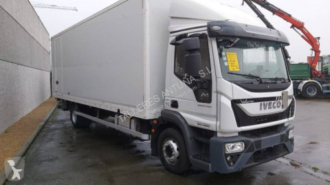 /32/2/8888283-camion-iveco-furgon_th.jpg
