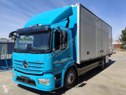 /32/2/8925030-camion-mercedes-furgon_th.jpg