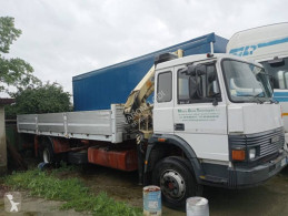 /32/2/9360959-camion-iveco-cassone_th.jpg