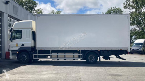 Camion fourgon DAF