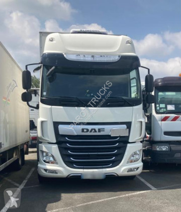 Camion fourgon polyfond DAF