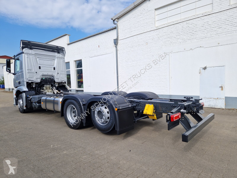 Kamion Mercedes Actros 2553 LL 6x2 Actros 2553...