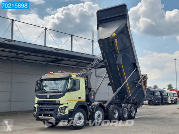 Camion benne Volvo
