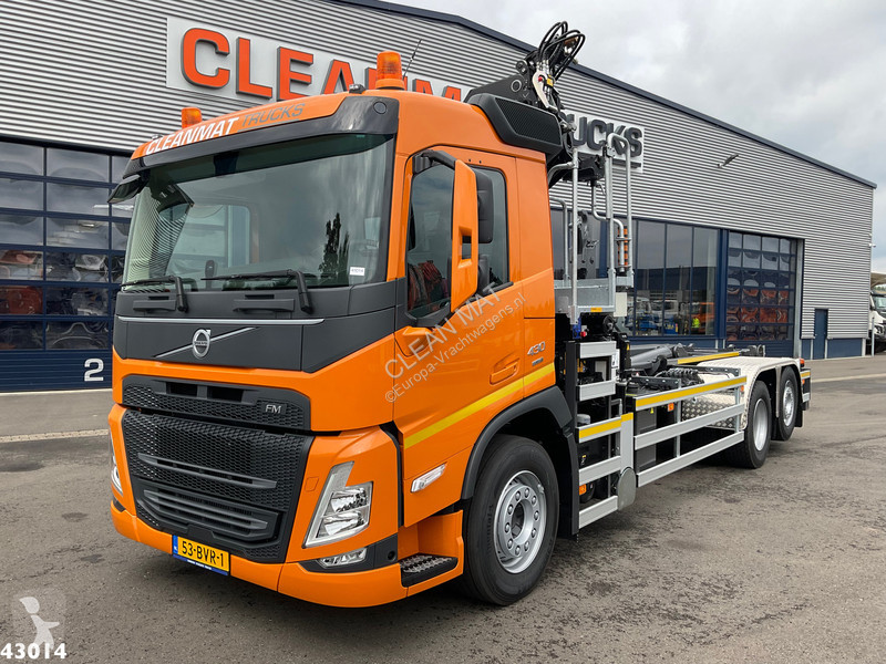 Camion Volvo 430 HMF 23 Tonmeter laadkraan