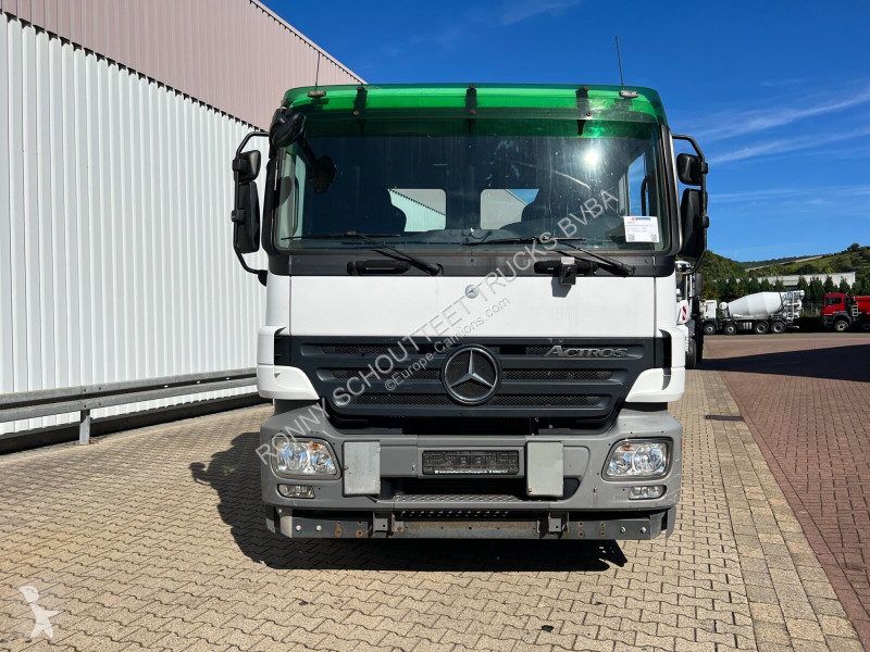 Kamion Mercedes Actros 2541 L 6x2 Actros 2541 L...