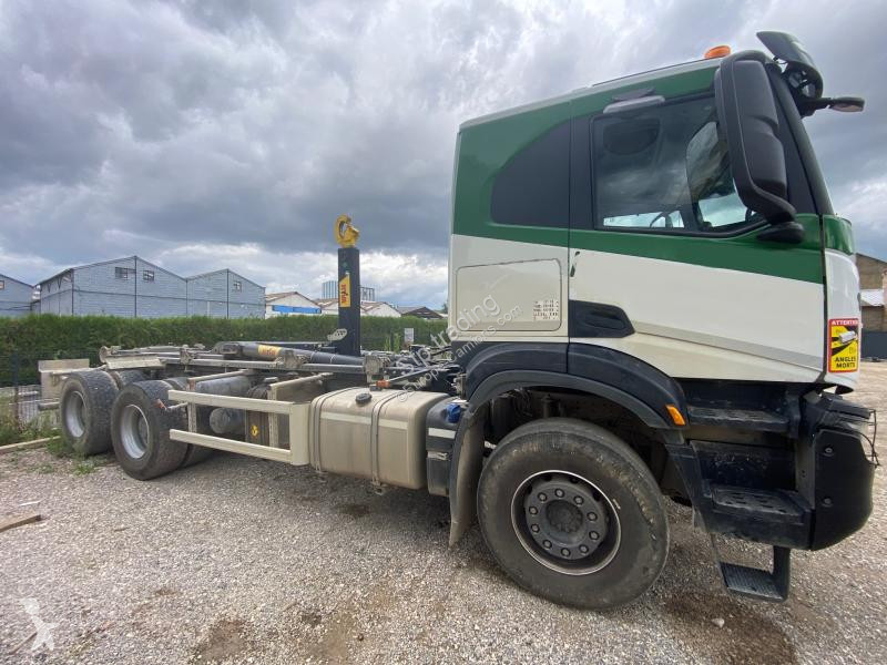 Kamion Iveco 460