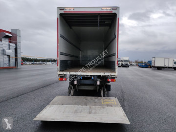 Camion fourgon DAF