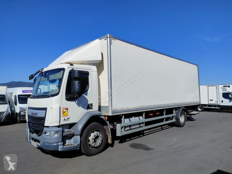 شاحنة DAF 19 TONNES 280 CV HAYON PORTE RELEVANTE