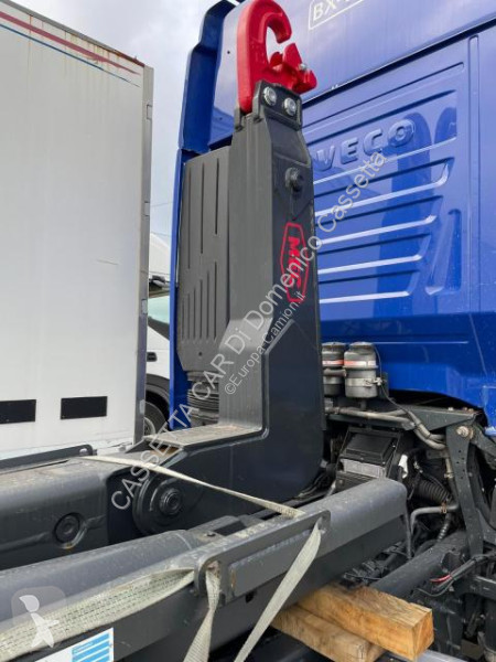 Kamion Iveco STRALIS ATTREZZATURA SCARRABILE...