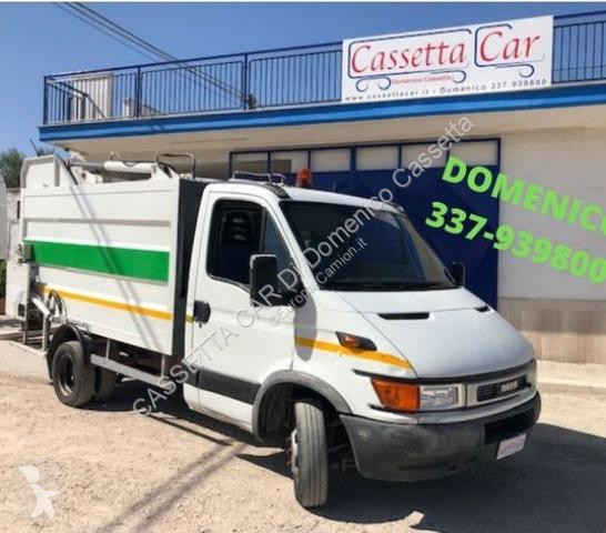 Véhicule utilitaire Iveco DAILY 50C...
