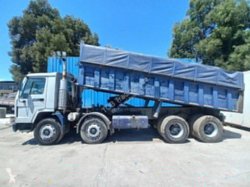 Camion benne Volvo