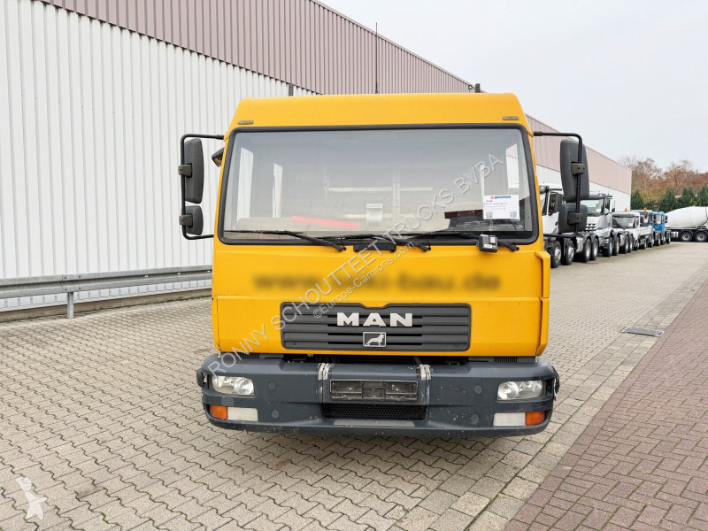 Camion MAN LE 8.180 4X2 BB Doka LE 8.180 4X2 BB...