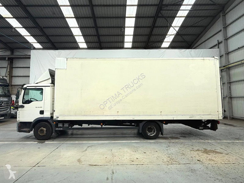 Kamion MAN 12.220 AUTOMAAT / AIRCO