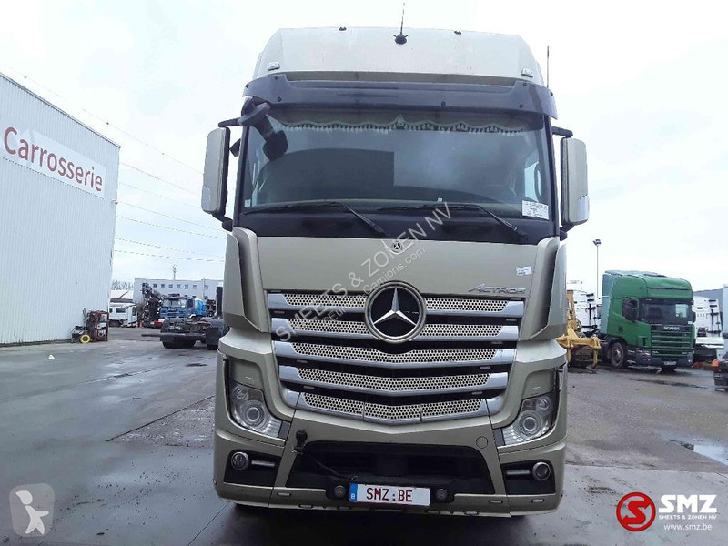 Camion Mercedes 1851 motor KO broken casse