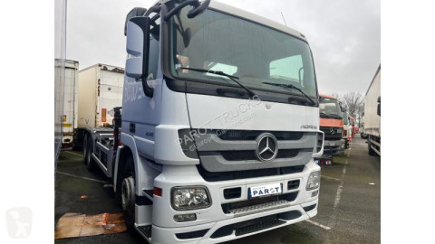 Camion polybenne Mercedes