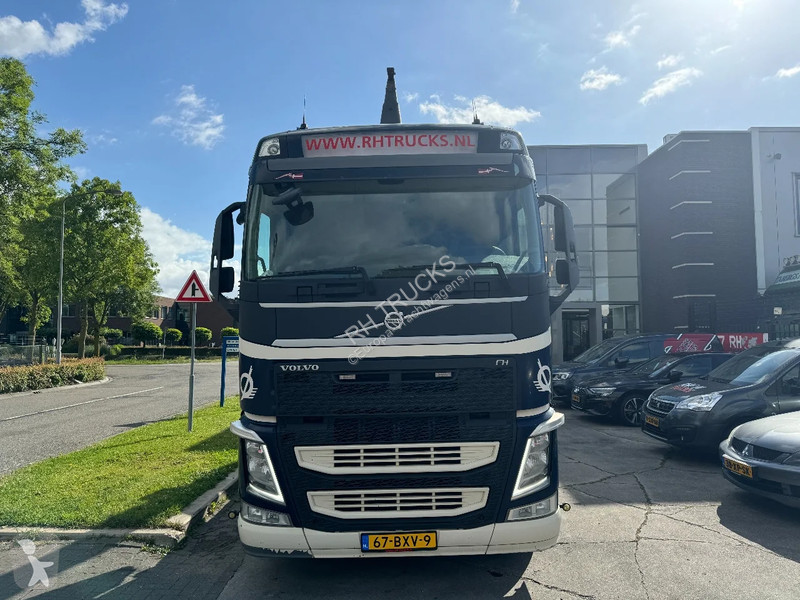 Camion Volvo 500 8X2 EURO 6 + PALFINGER T22...