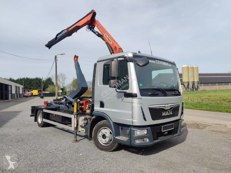 Kamion MAN 12.250 Containersysteem met kraan...