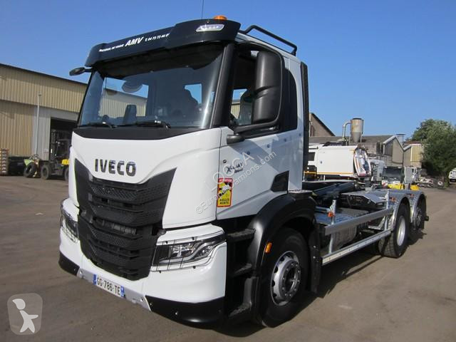 Camion Iveco 460
