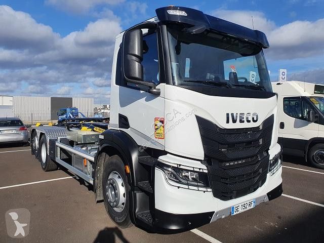 Camion Iveco 460