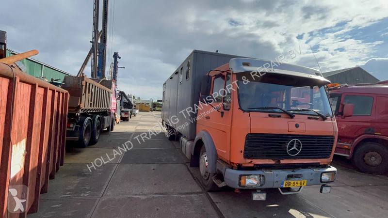 Camion Mercedes NG Mercedes benz NG Box truck