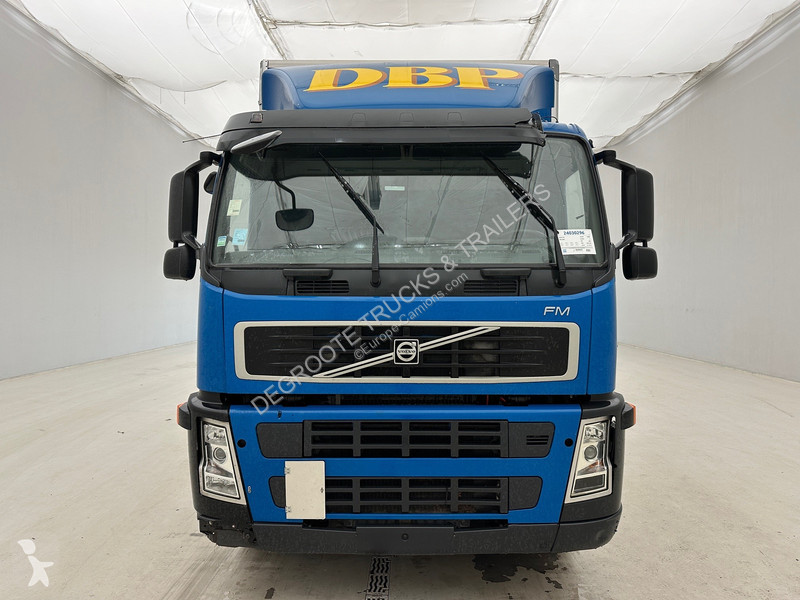 Camion Volvo 300