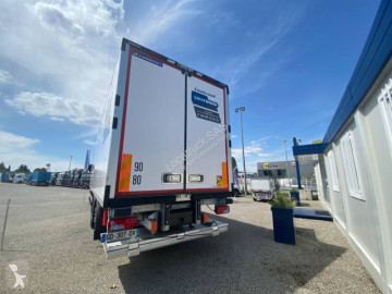 Camion frigo mono température MAN