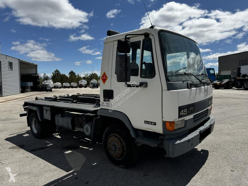 Camión DAF 210CS