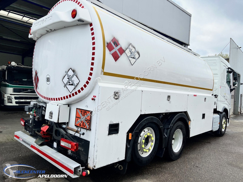 Camion Volvo 500 22150 Liter ADR, 4 Comp,...