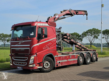 Camion porte containers Volvo
