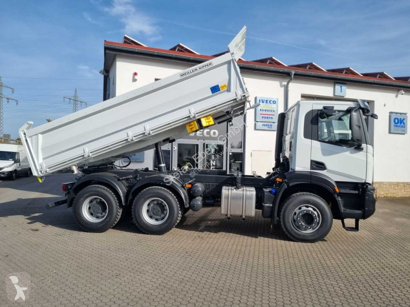 Camion Iveco AD300X48Z HR OFF 6x4...