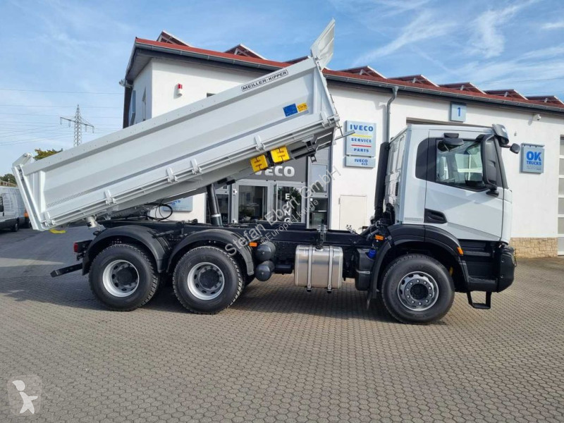 Camion Iveco AD300X48Z HR OFF 6x4...
