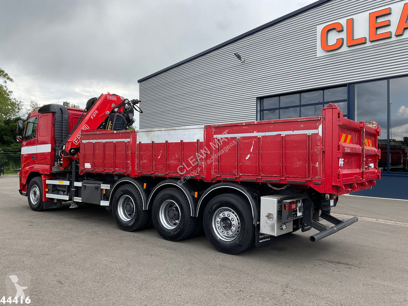 Kamion Volvo FH  8x4 Fassi 27 Tonmeter...