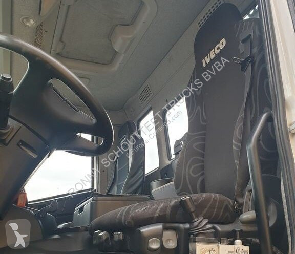 Kamion Trakker AD260T45W 6x6 Trakker AD260T45W...