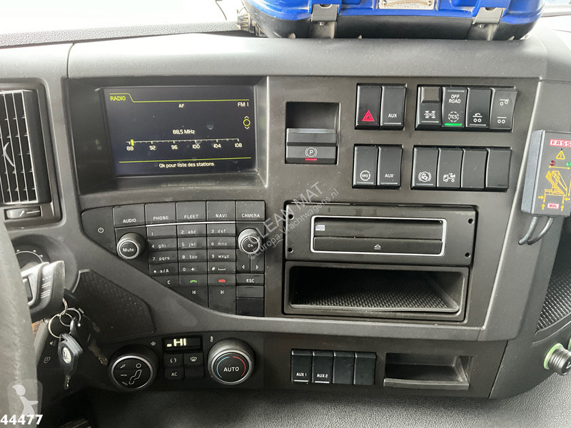 Kamion Volvo 540 8x4 Euro 6 Fassi 36 Tonmeter...