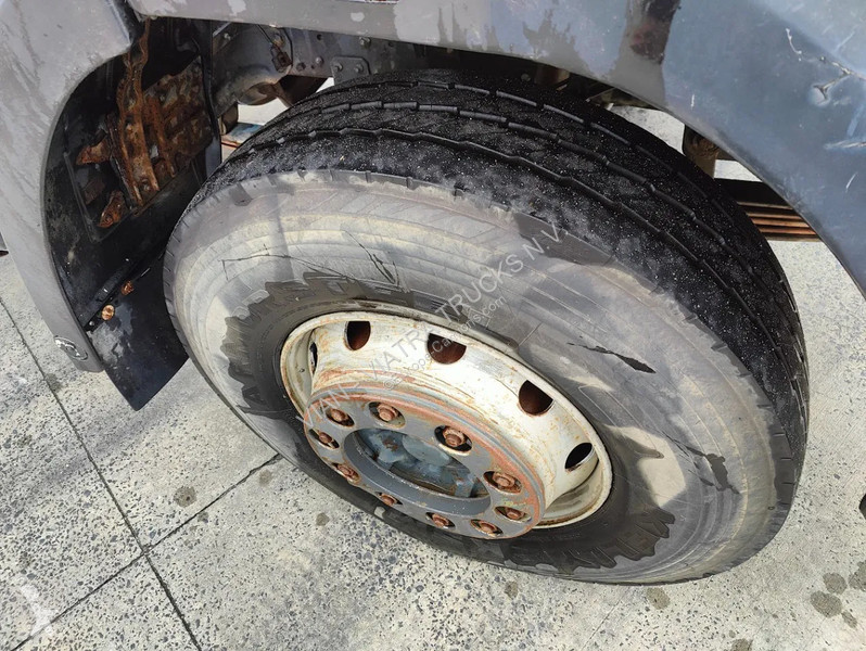 Camion Mercedes SK KIPPER / BENNE 6 ROUES