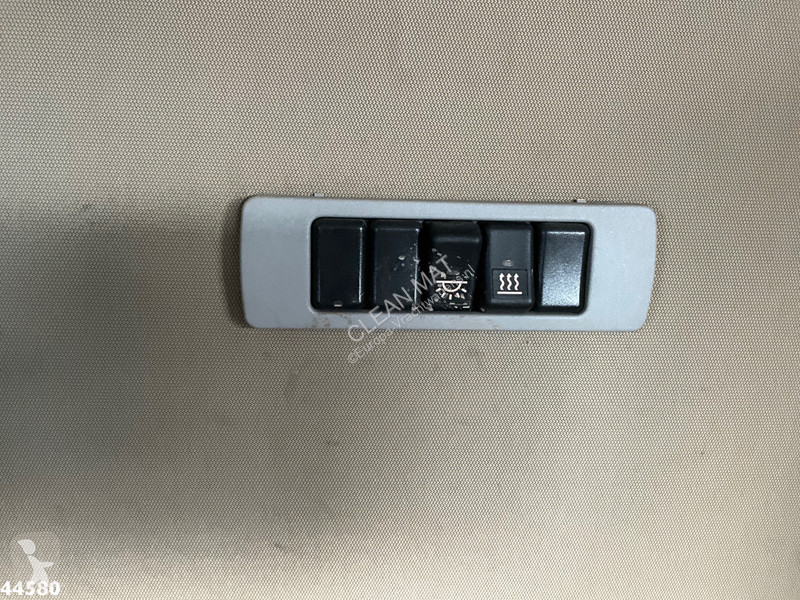 Kamion Volvo 520 8x4 Euro 5 Hiab 24 Tonmeter...