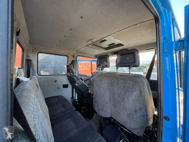 Camión Mercedes 816D 4x2 BOX L=3094 mm / 7 SEATS