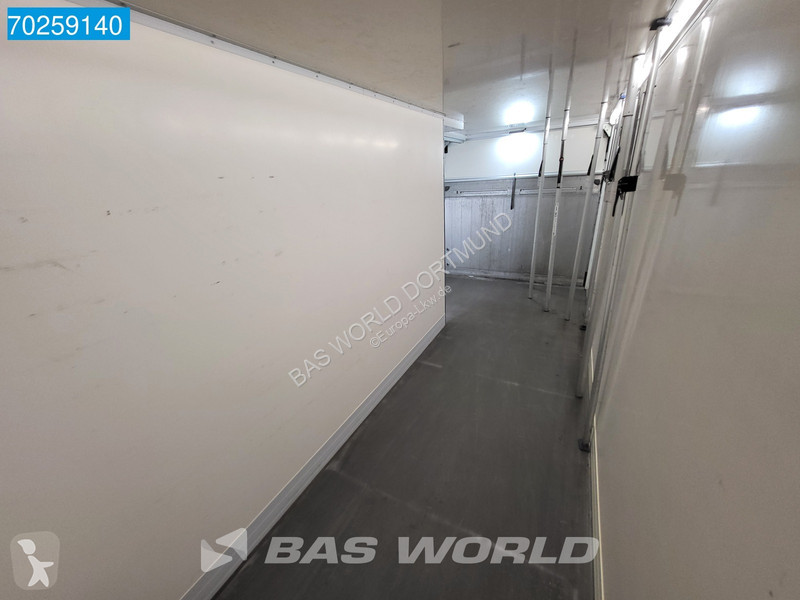 Camion Mercedes 816 4X2 7.49t Thermoking B-100...