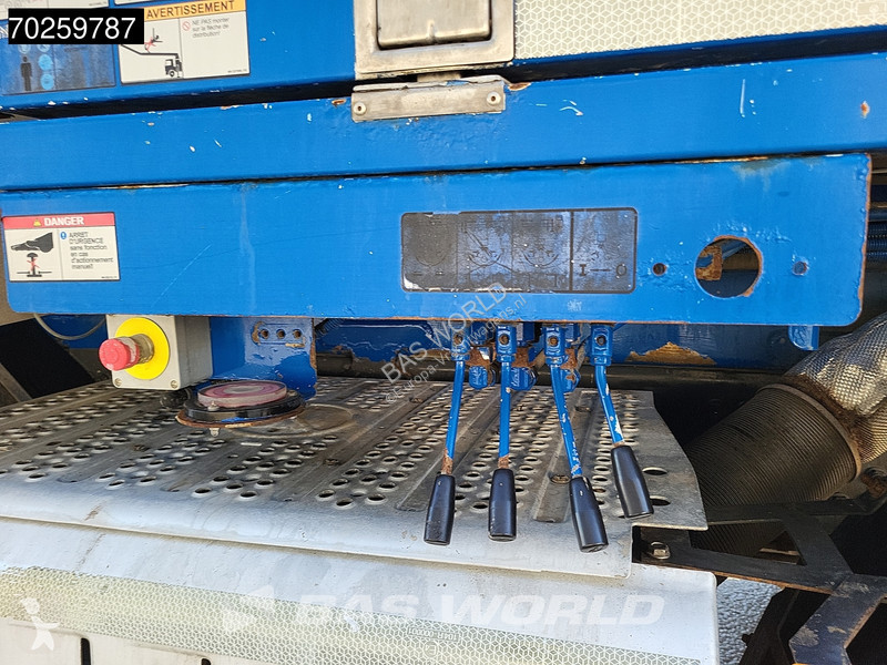 Kamion Mercedes 3251 8X4 PUMI Putzmeister TMM...