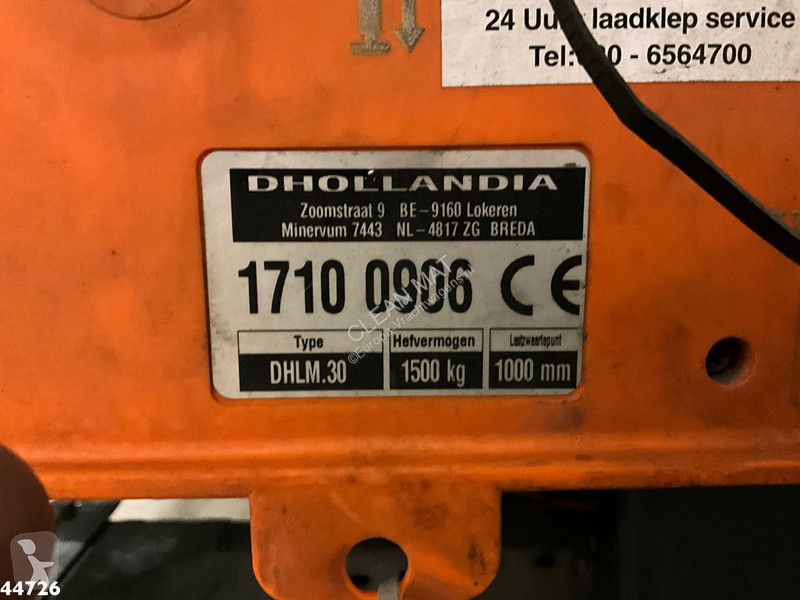 Camion Volvo FL 250 Euro 6 met Dhollandia laadklep