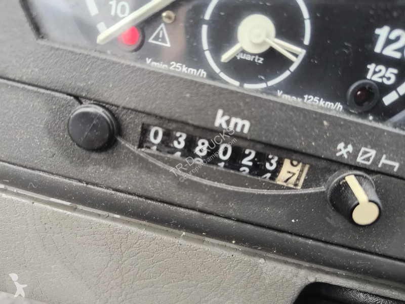 Camion Iveco 38 025 KM (!) - LIGHT TOWER -...
