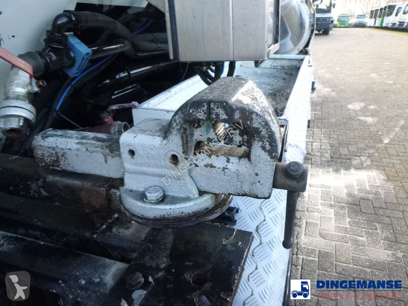 Camion Scania -420 6x2 vacuum tank 10.5 m3