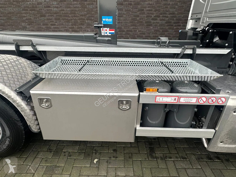 Kamion DAF 530 8X2 TRIPLE VDL S-30-6700...