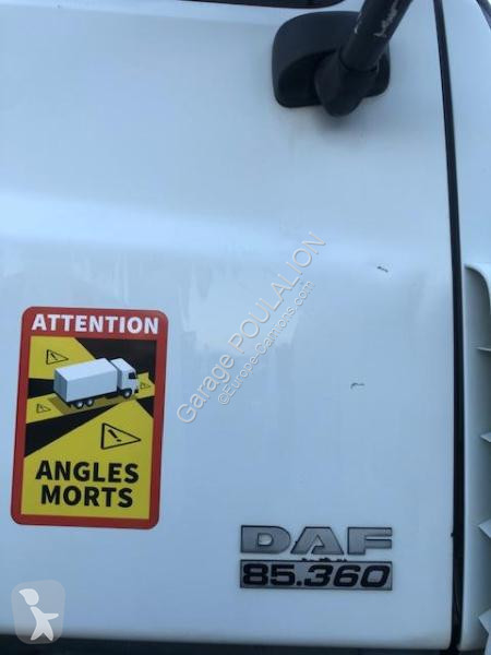 Camion DAF bâche 85360