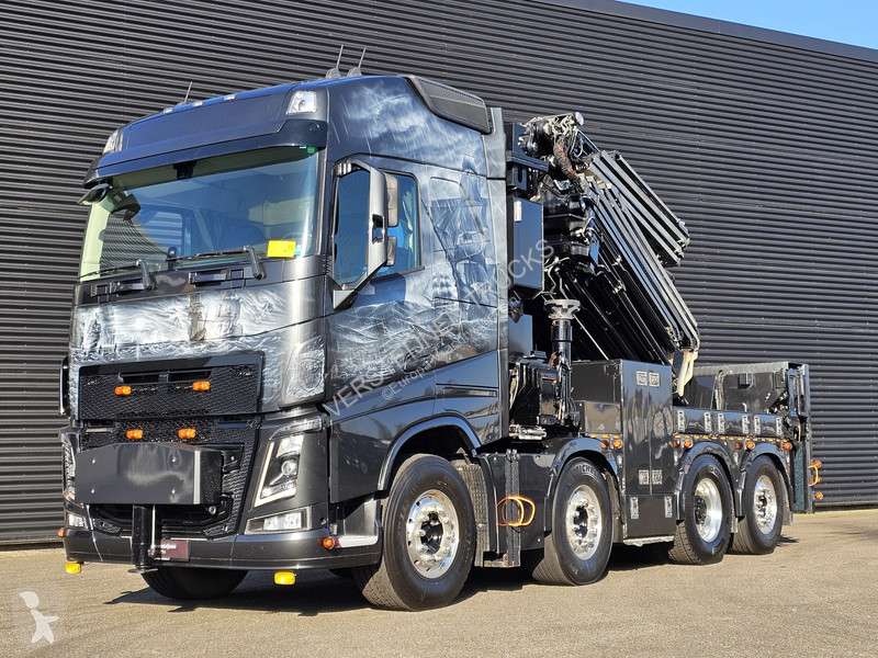 Kamion Volvo 8x2-6 / FASSI F1650 / JIB + WINCH...