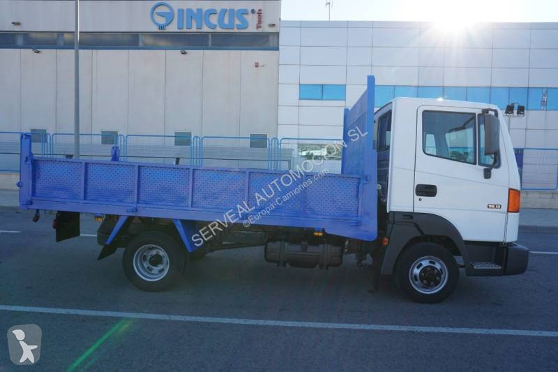 Camion Nissan