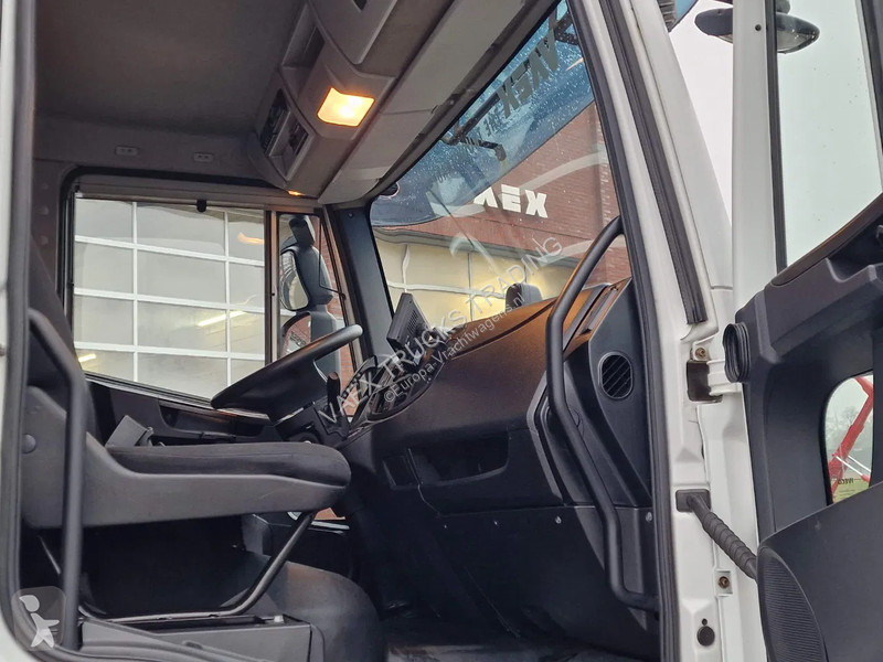 Kamion Iveco 120.250 4x2 - Thermoking T-800R...