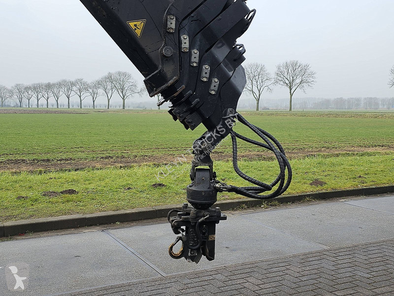 Kamion Mercedes AROCS 3 HIAB 232ES5